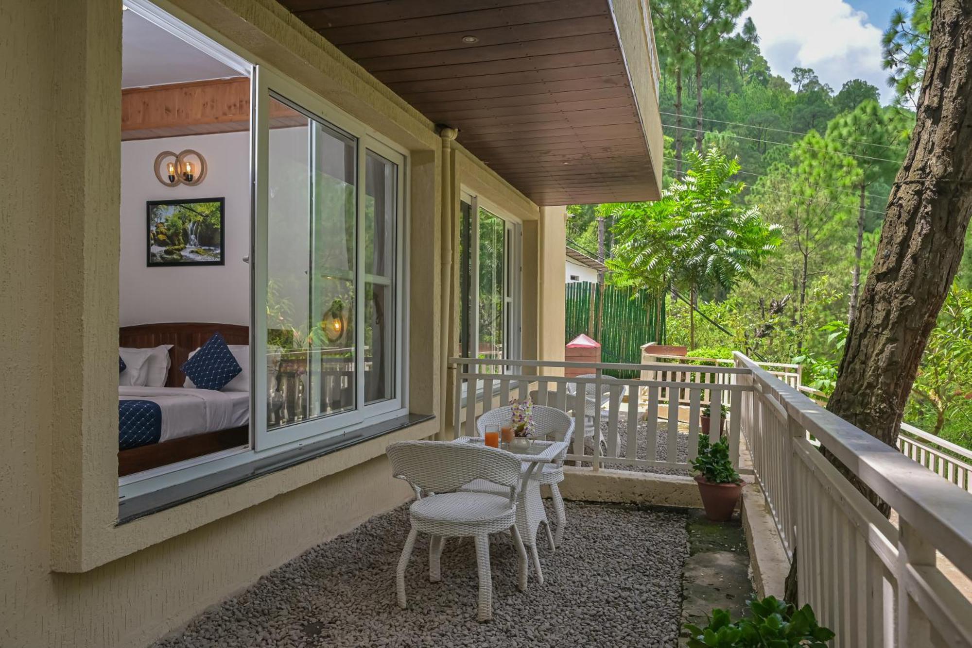 Jungle Lodge Resort Kasauli Oda fotoğraf