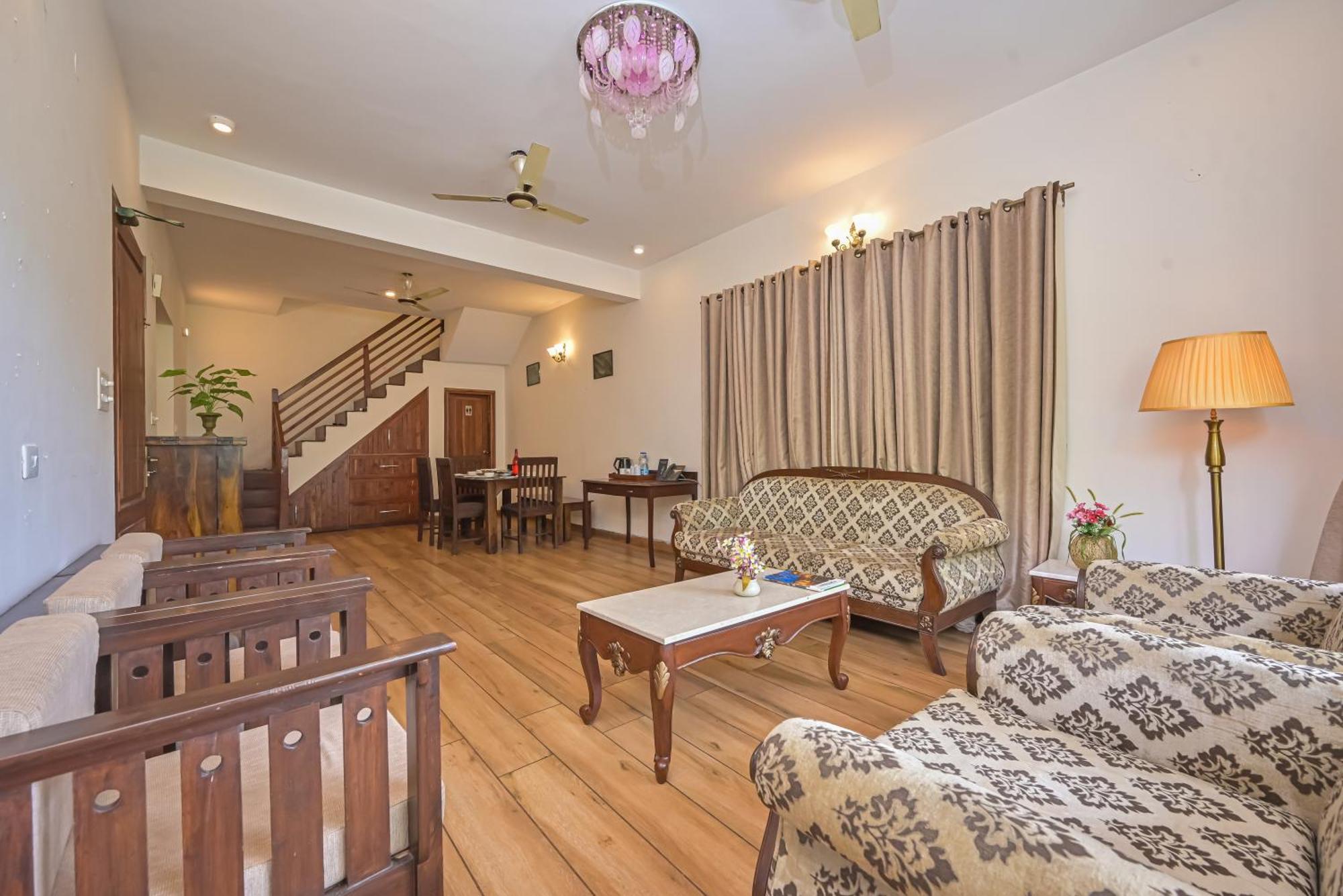 Jungle Lodge Resort Kasauli Oda fotoğraf